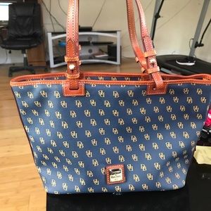 Dooney & Bourke handbag